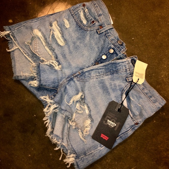 levis cheeky shorts
